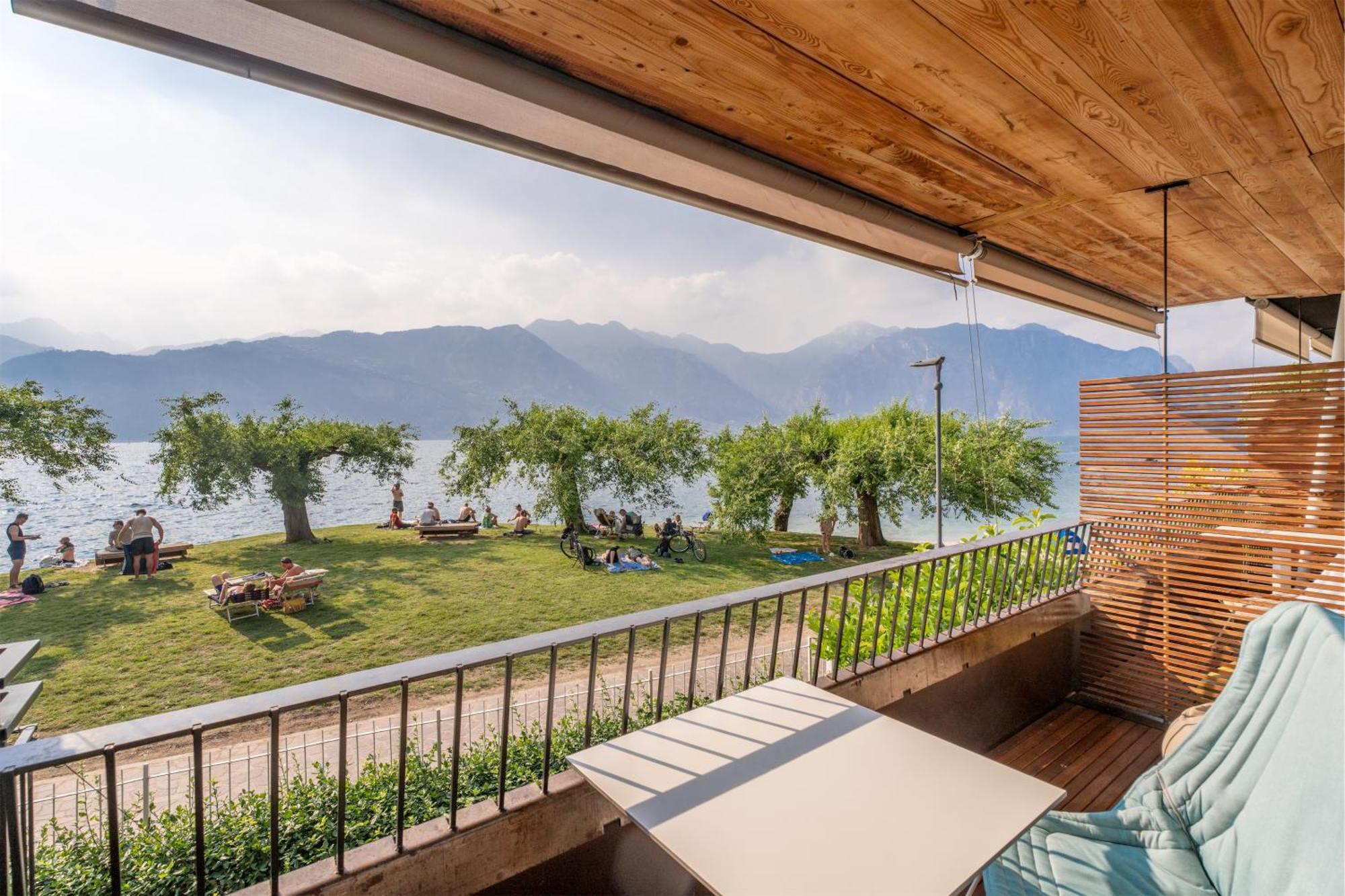 Ambienthotel Primaluna Malcesine Exteriör bild